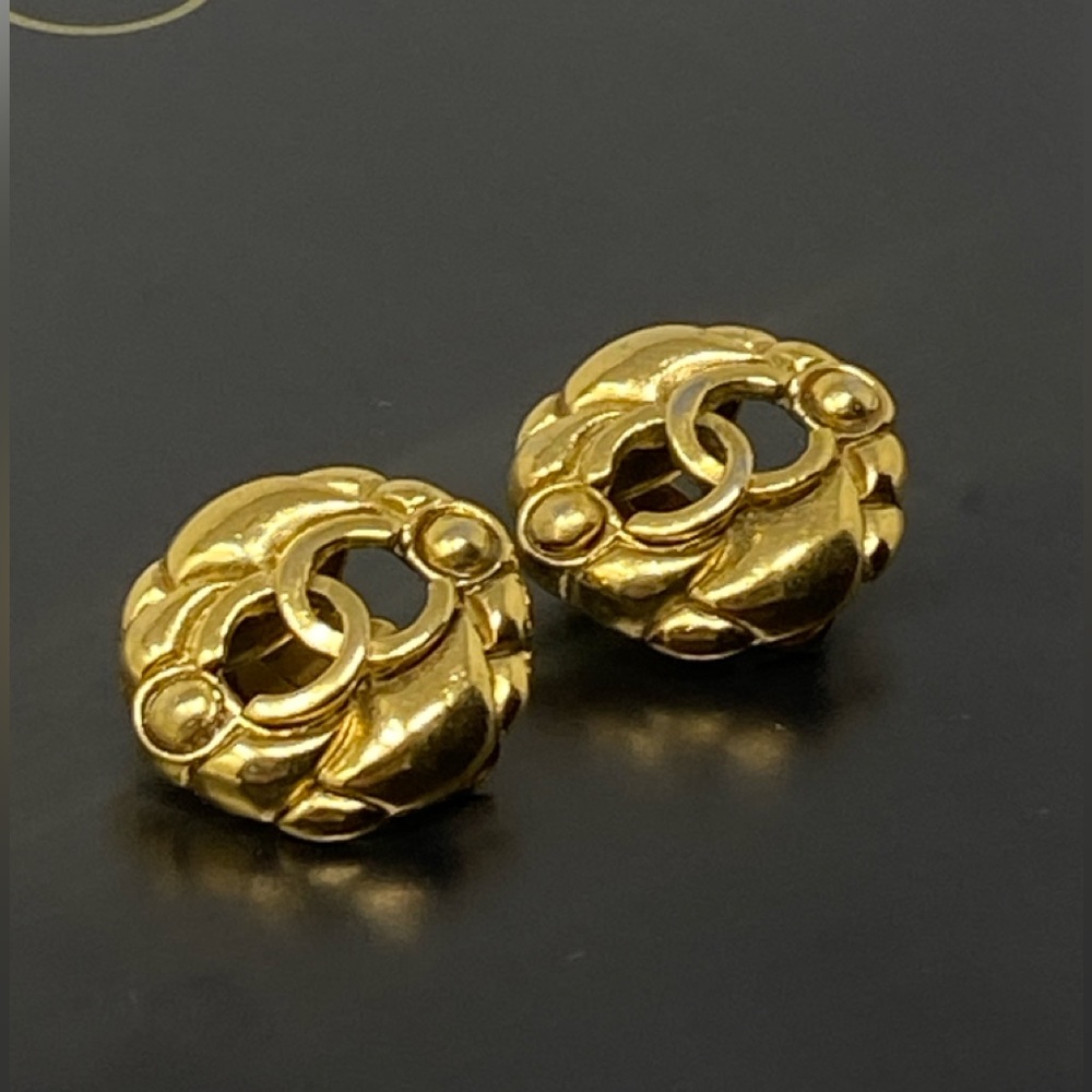 Chanel Vintage Round Gold CC Mark Hollow Type Earrings 80s - Picture 7 of 16